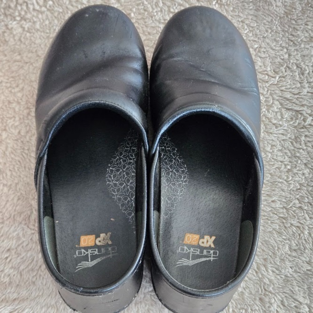 Dansko Womens Clog Shoes Black Leather Round Toe Slip Resistant 9-9.5 EUR 40 - Picture 6 of 9